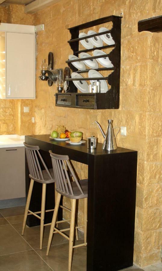 Heraklion Twins House - Private Pool Retreat Episkopi  Bagian luar foto