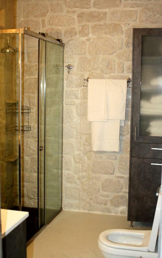 Heraklion Twins House - Private Pool Retreat Episkopi  Bagian luar foto