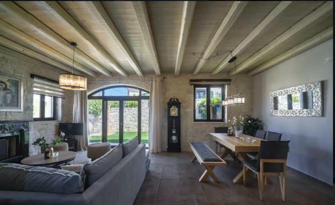 Heraklion Twins House - Private Pool Retreat Episkopi  Bagian luar foto